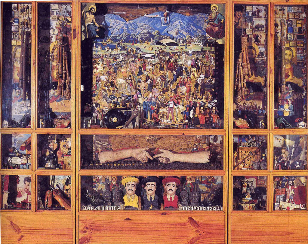 Carlos Zerpa. Ese bolero es mío…, 1981. Ensamblaje de materiales diversos en vitrina, 200 x 254 x 15 cm. Colección FMN - Museo de Bellas Artes, Caracas
